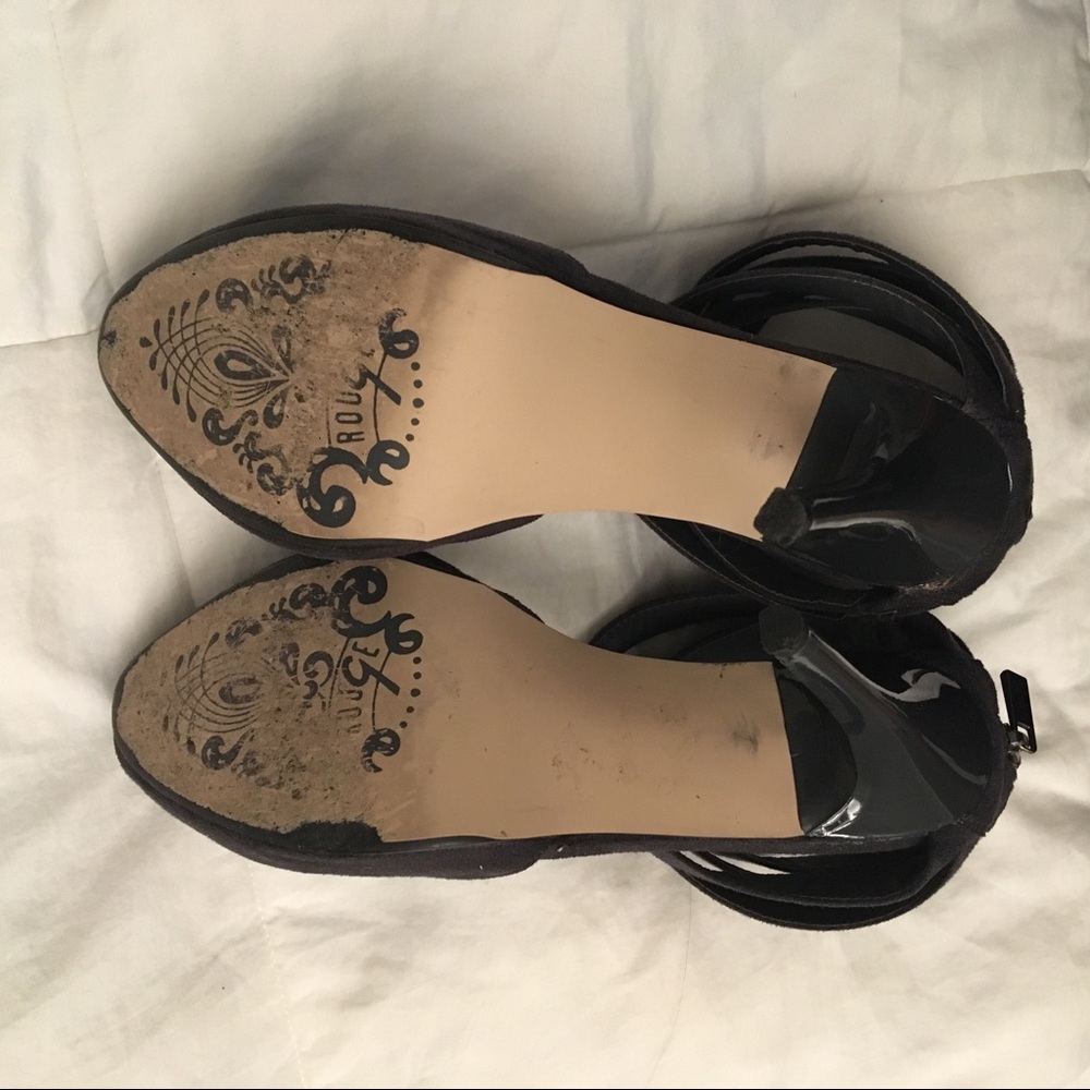 Rouge gray grey suede heels - Picture 9 of 9